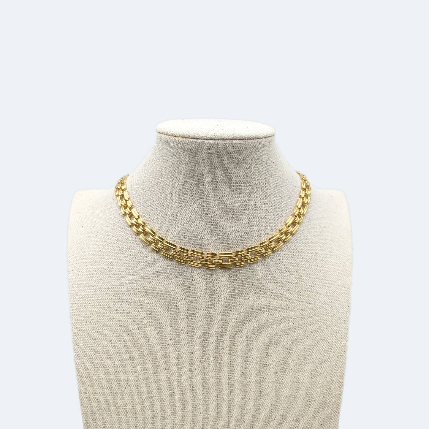 Gold chain link necklace
