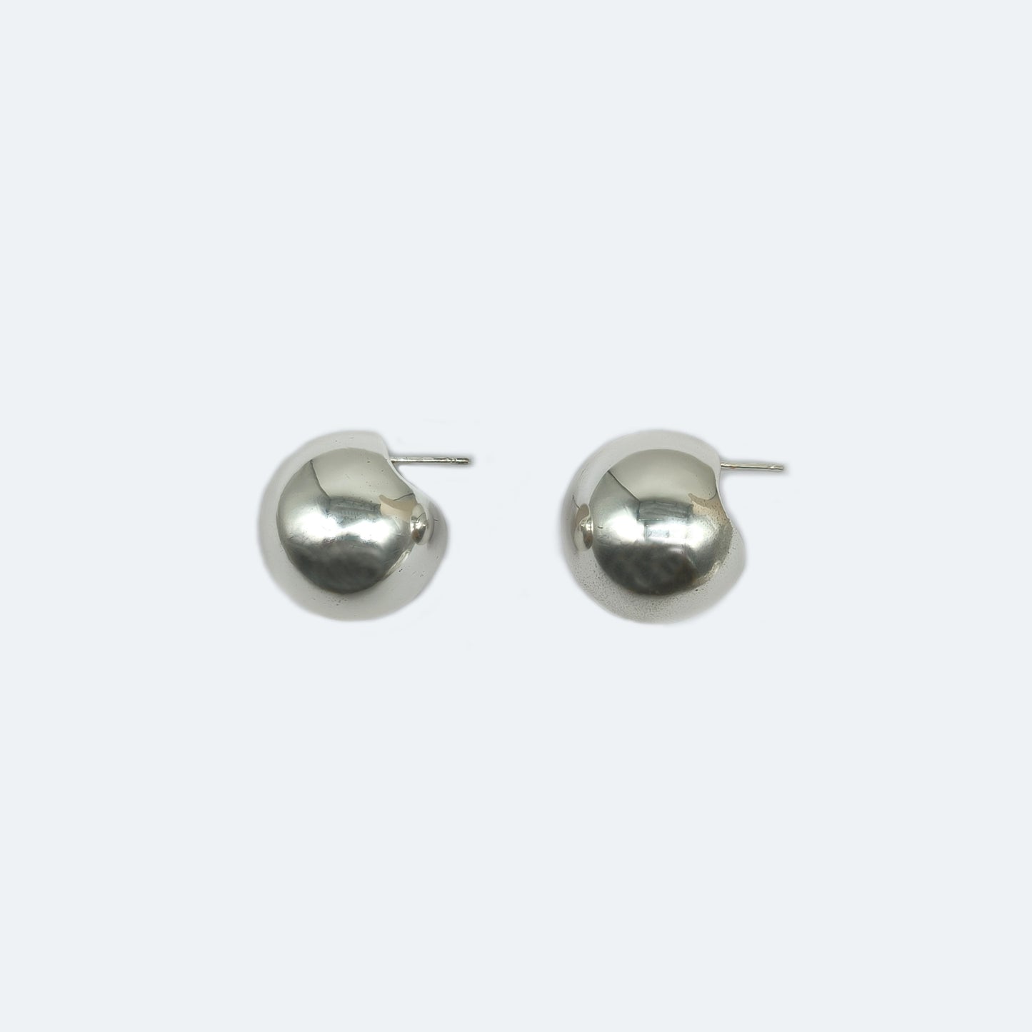 Rhodium chunky hoop earring