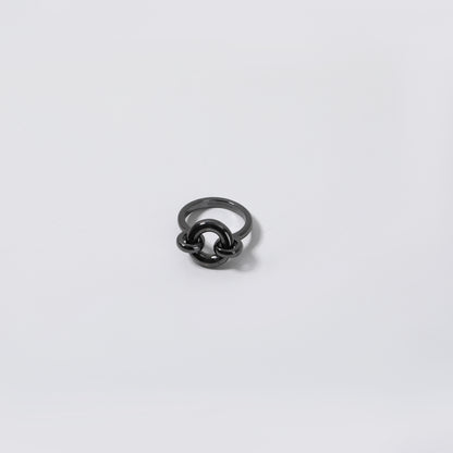 Black  Linked Circle Ring