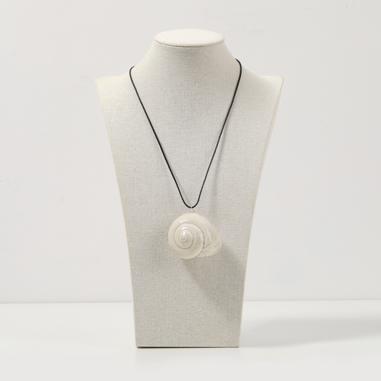 Cream-Glossy Snail-shaped Black Cord Necklace