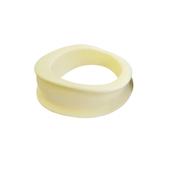 Cream - colored Irregular - shaped Resin Bracelet