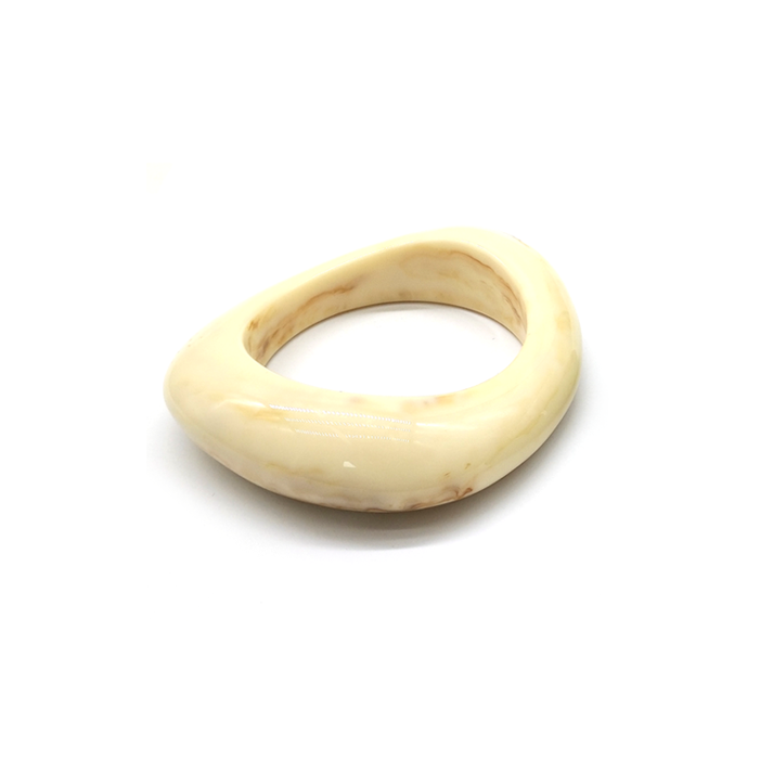 Cream - colored Marbled Resin Irregular - shaped Bracelet