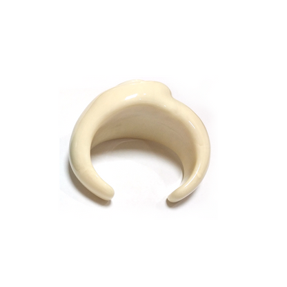 Cream - colored Snail - shaped Resin Bracelet