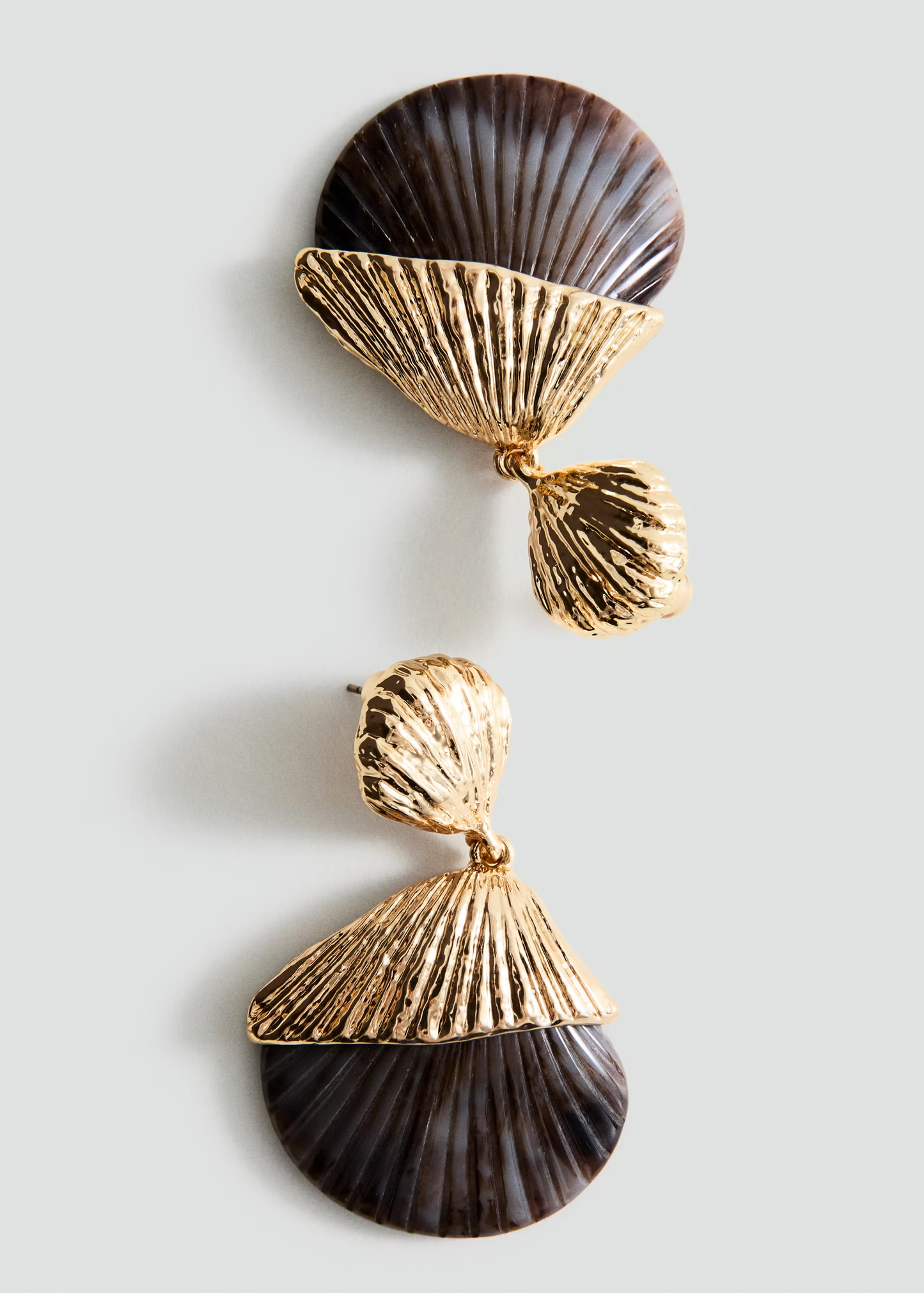 Dual Layer Gold Metal & Tortoise Shell Scallop Shell Drop Earrings