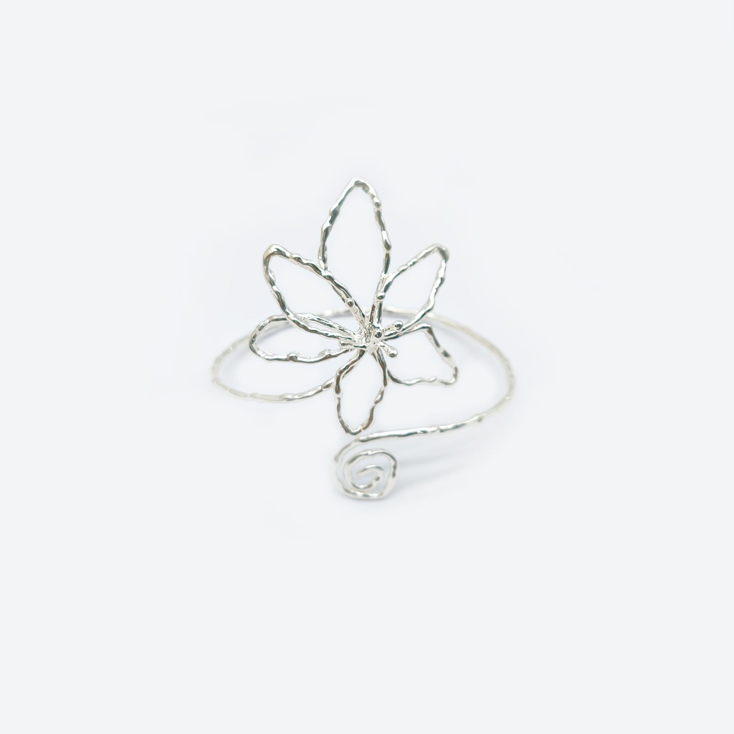 Irregular metal flower bracelet