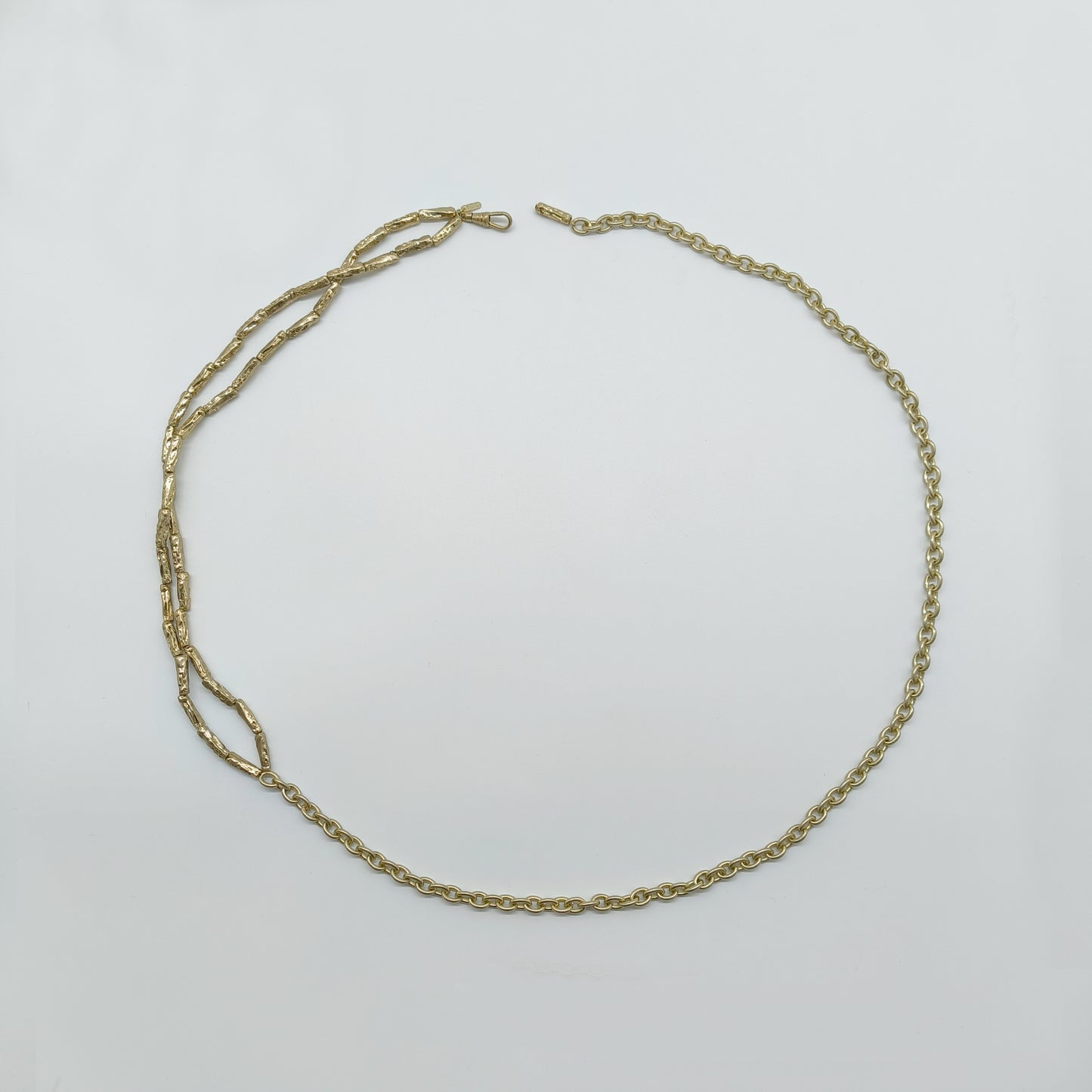 Adjustable Gold Chain Belt for Women – Simple Waist Chain for Everyday Style