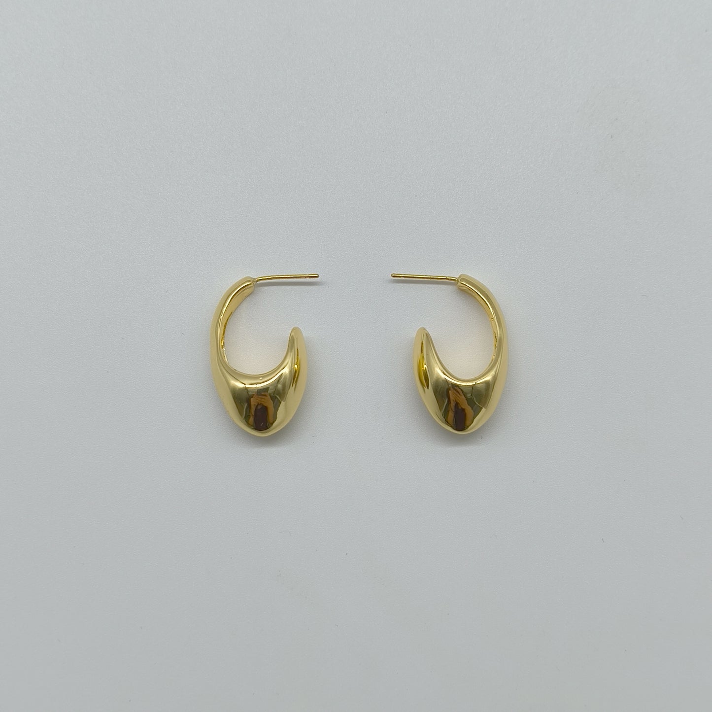Gold earirng