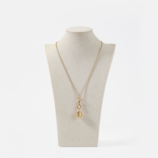 Gold ridged top pendant chain necklace
