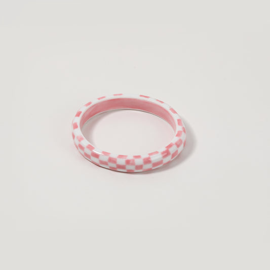 Pink-and-White Checkered-Glossy Round Closed Bracelet