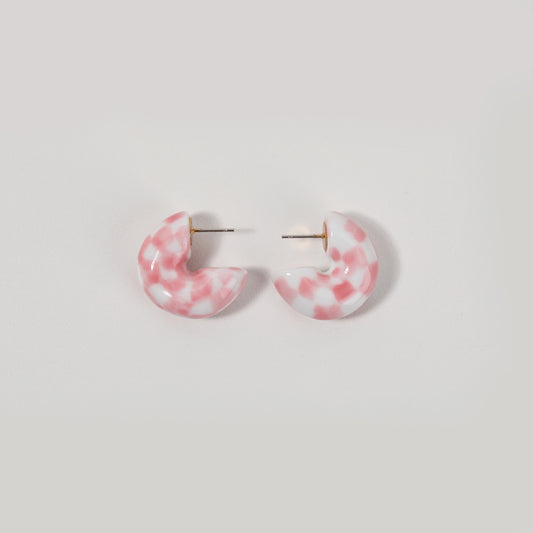 Pink-and-White Checkered Ceramic C-shaped Stud Earrings