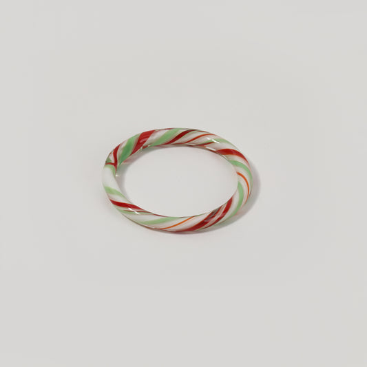 Red-Green-White Glass Round Closed Bracelet