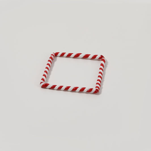 Red-White Glass Square Closed Bracelet