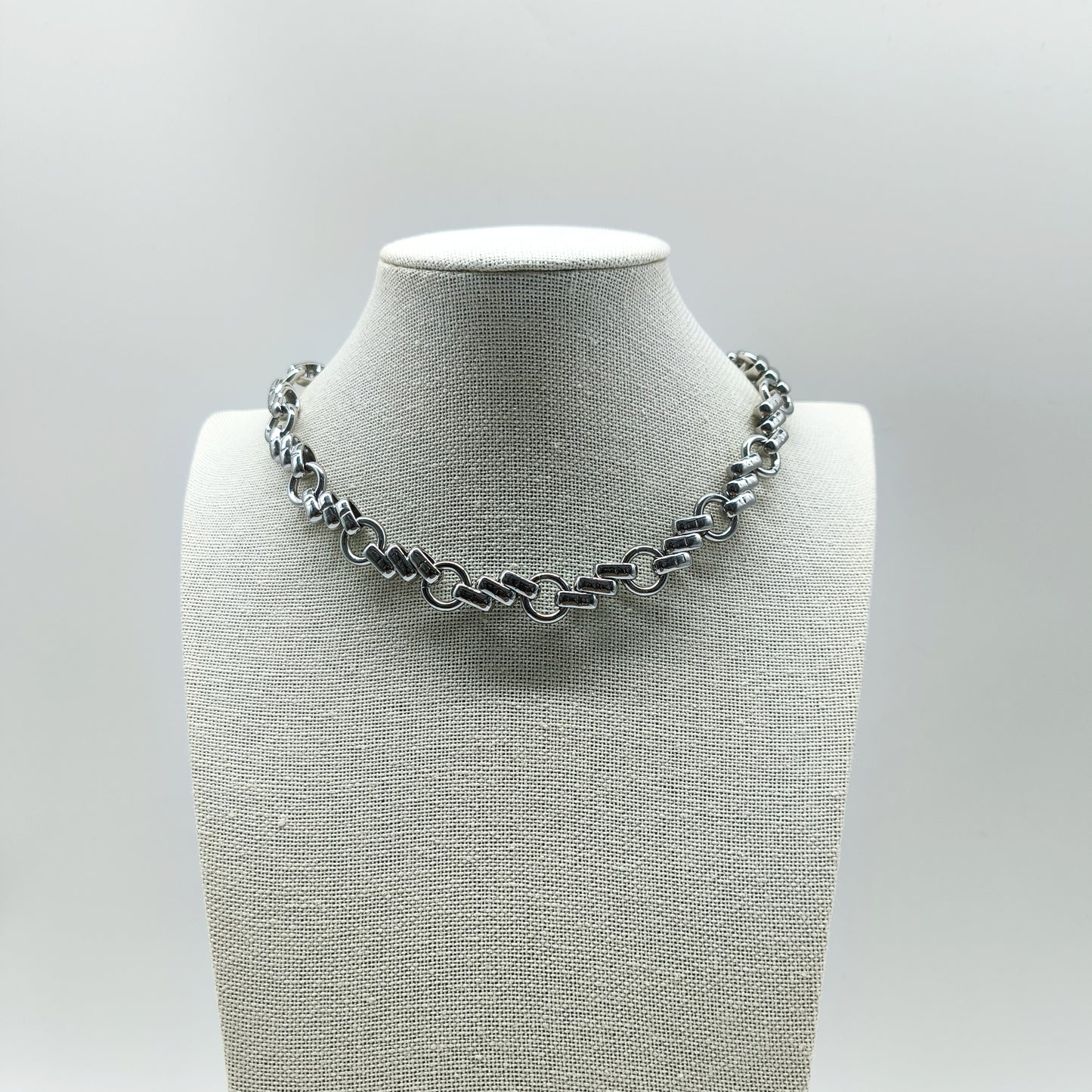 Modern Link Necklace – Chunky White Gold Chain for Layering