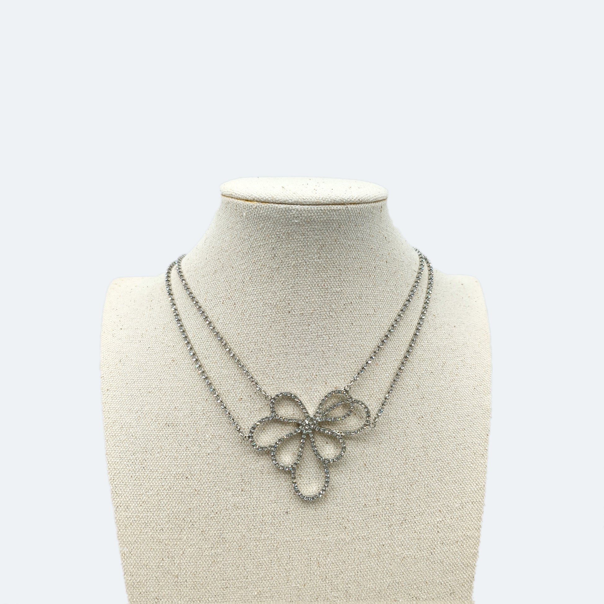 Diamond flower necklace